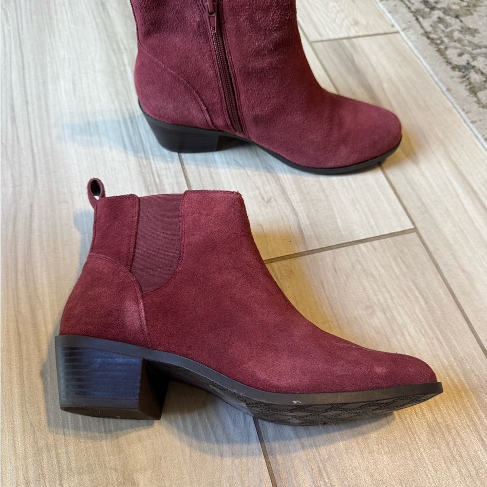 Vionic Maroon Ankle Booties